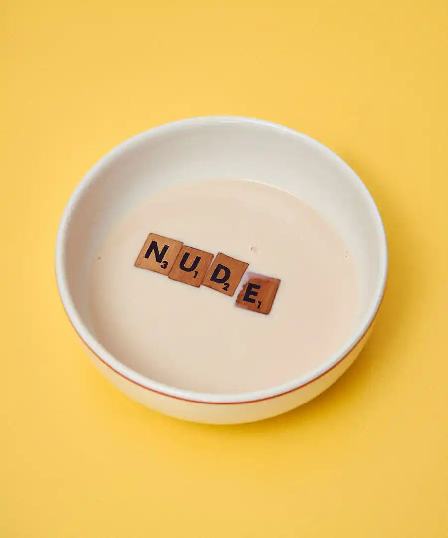 Banner campanha institucional da HeyNude com a frase 'Meu nome não é Nude' – peça de identidade da marca de bebida vegetal de aveia
