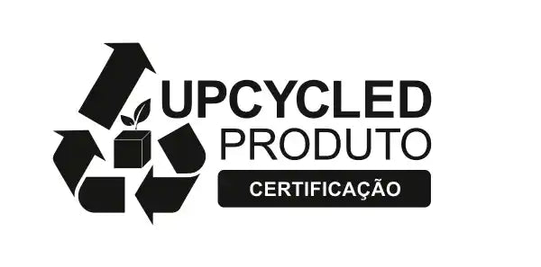 Logotipo de Certificação Upcycled – garante que a bebida de aveia Nude utiliza ingredientes reaproveitados de processos produtivos anteriores